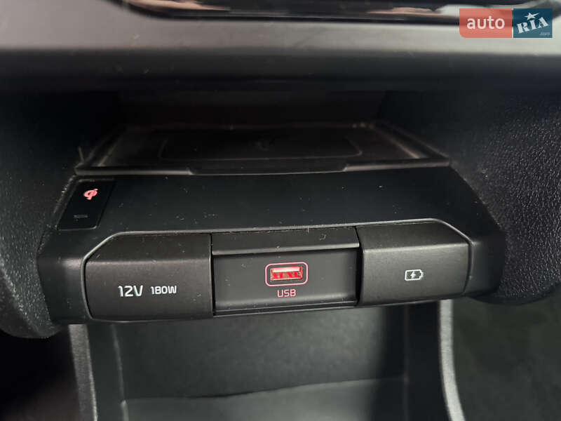 Внедорожник / Кроссовер Kia Niro 2019 в Тернополе