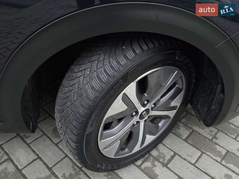 Внедорожник / Кроссовер Kia Niro 2020 в Тернополе