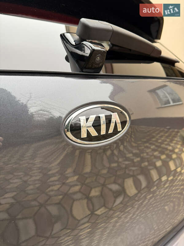Внедорожник / Кроссовер Kia Niro 2021 в Казатине фото 30 Внедорожник / Кроссовер Kia Niro 2021 в Казатине