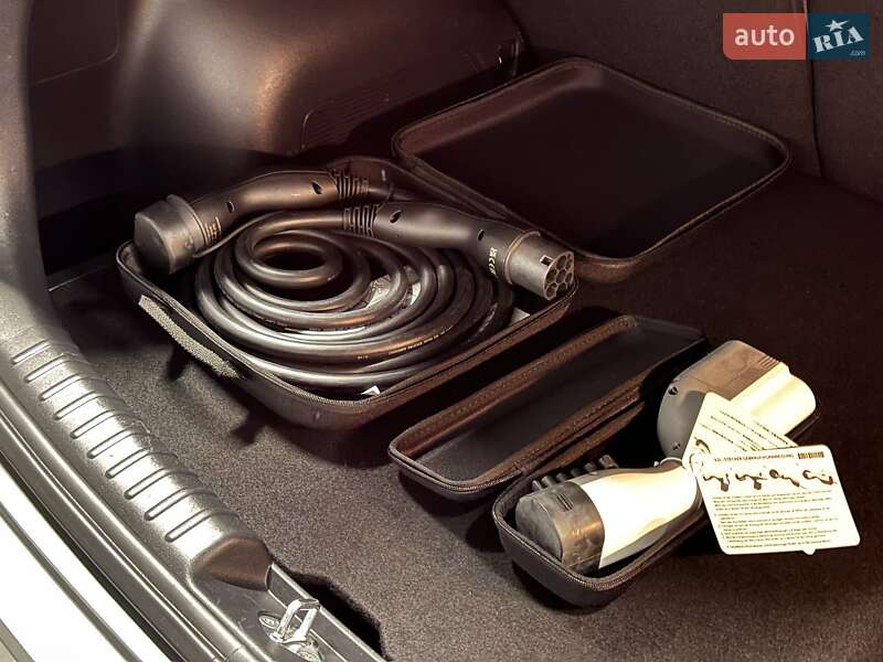 Внедорожник / Кроссовер Kia Niro 2023 в Львове