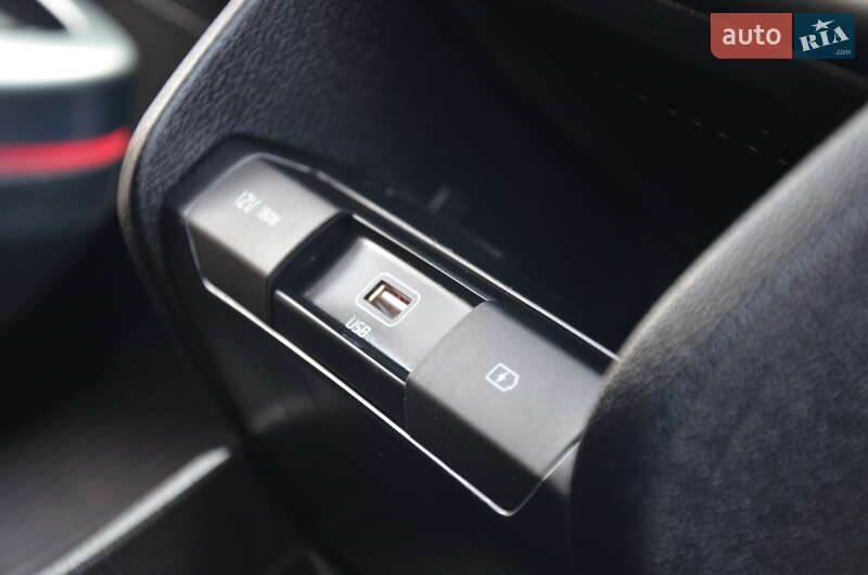 Внедорожник / Кроссовер Kia Niro 2021 в Дрогобыче