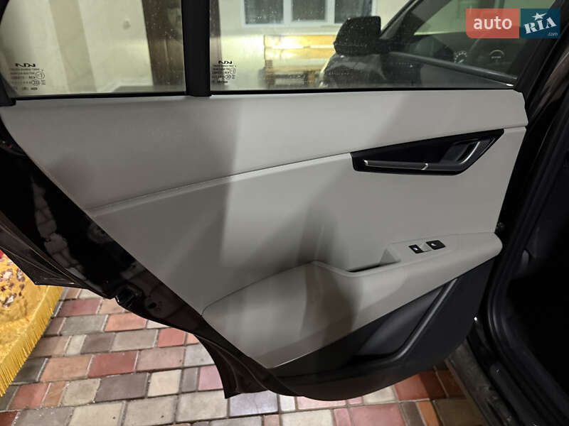 Позашляховик / Кросовер Kia Niro 2023 в Умані