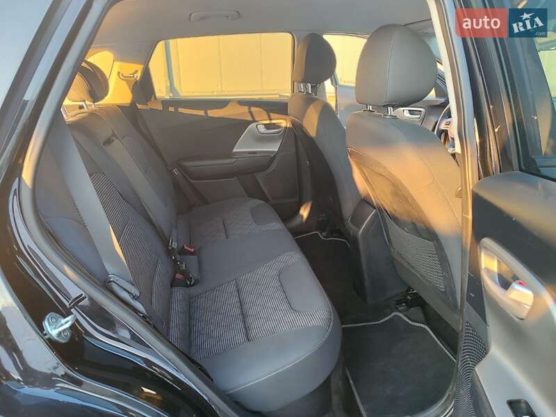 Внедорожник / Кроссовер Kia Niro 2018 в Борисполе фото 10 Внедорожник / Кроссовер Kia Niro 2018 в Борисполе