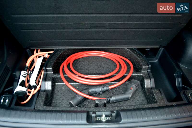 Позашляховик / Кросовер Kia Niro 2020 в Хмельницькому фото 208 Позашляховик / Кросовер Kia Niro 2020 в Хмельницькому