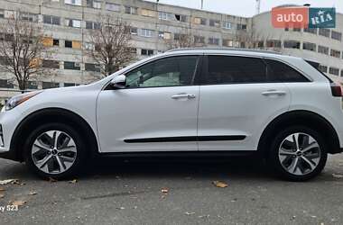 Внедорожник / Кроссовер Kia Niro 2022 в Киеве