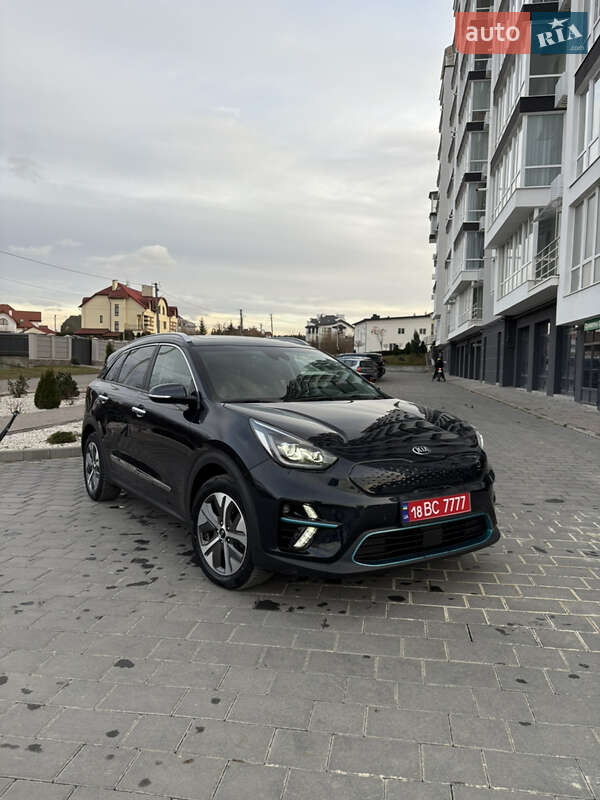 Позашляховик / Кросовер Kia Niro 2021 в Трускавці фото 3 Позашляховик / Кросовер Kia Niro 2021 в Трускавці