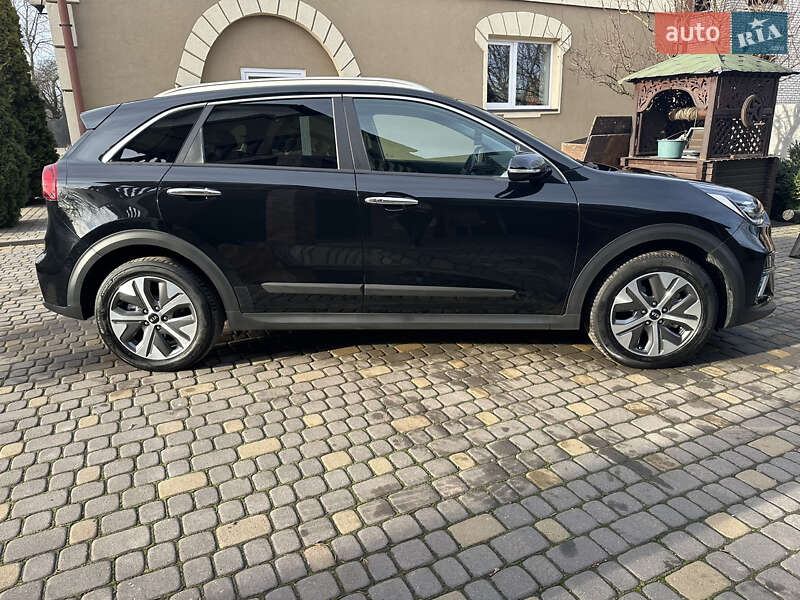 Внедорожник / Кроссовер Kia Niro 2020 в Львове фото 10 Внедорожник / Кроссовер Kia Niro 2020 в Львове
