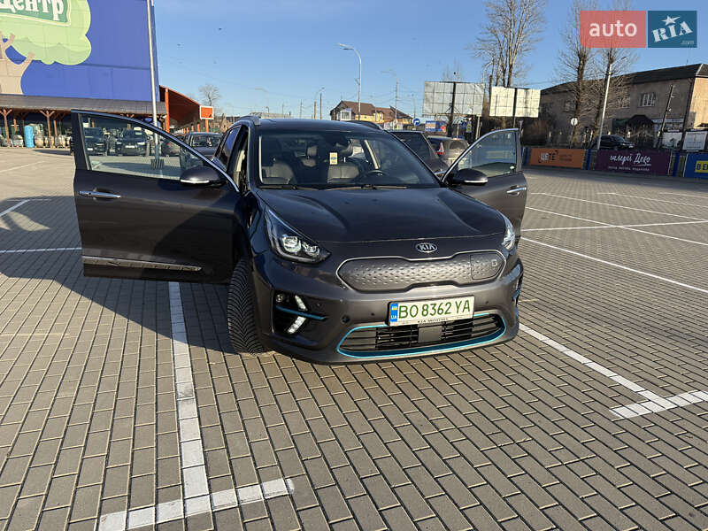 Внедорожник / Кроссовер Kia Niro 2020 в Тернополе