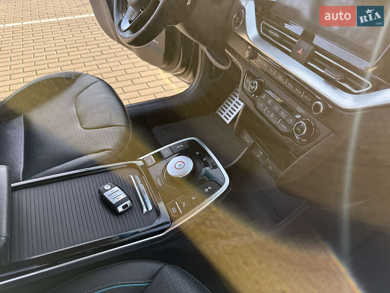 Внедорожник / Кроссовер Kia Niro 2020 в Тернополе