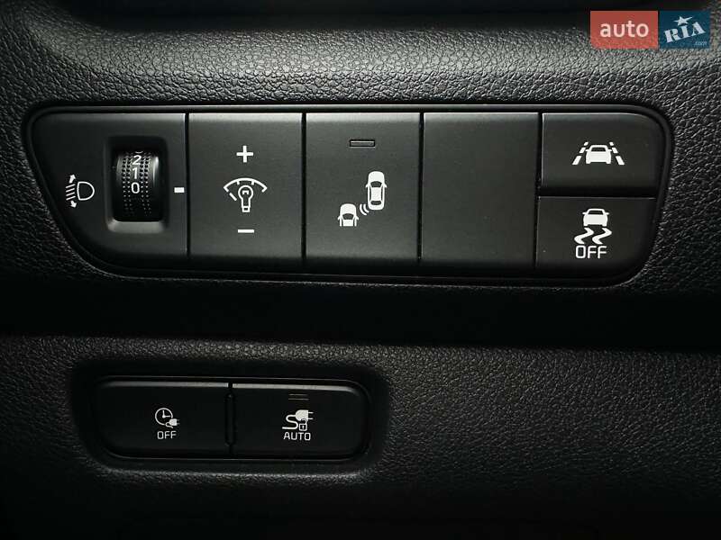 Внедорожник / Кроссовер Kia Niro 2021 в Львове