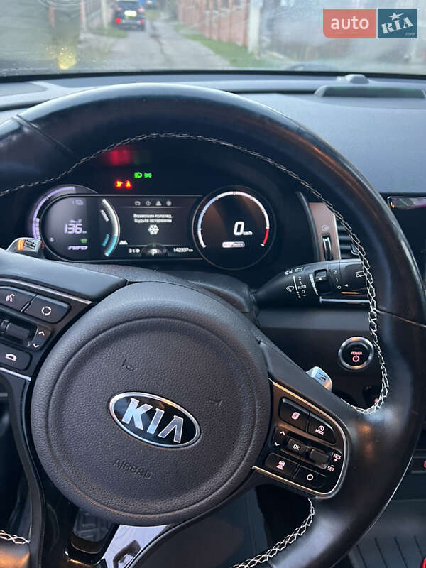 Позашляховик / Кросовер Kia Niro 2019 в Луцьку