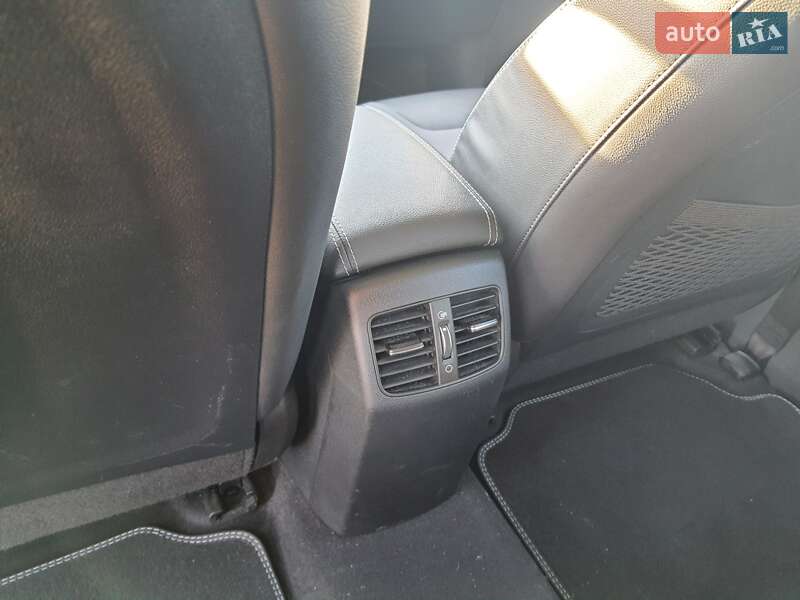 Позашляховик / Кросовер Kia Niro 2020 в Львові