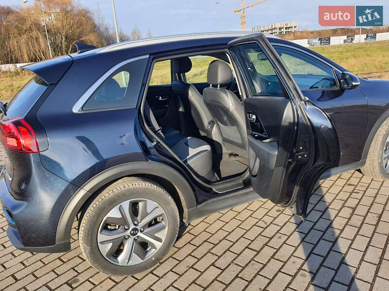 Позашляховик / Кросовер Kia Niro 2020 в Львові