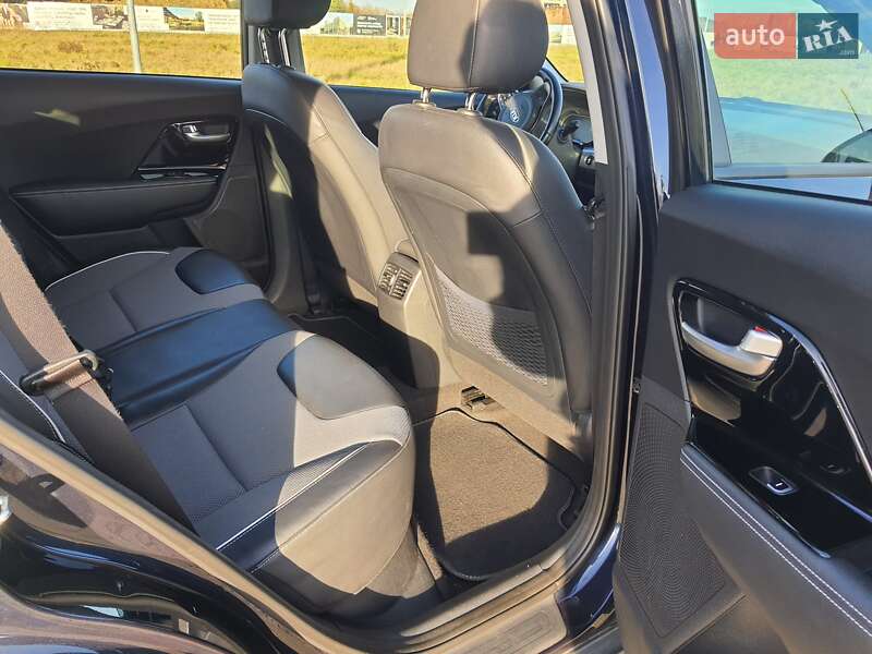 Позашляховик / Кросовер Kia Niro 2020 в Львові