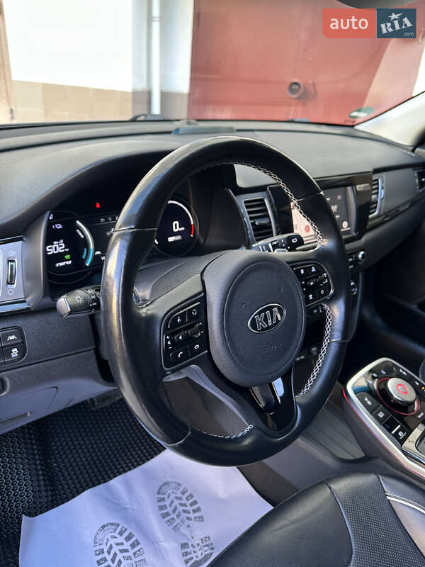 Позашляховик / Кросовер Kia Niro 2019 в Івано-Франківську