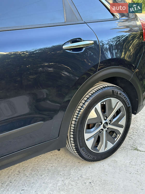 Позашляховик / Кросовер Kia Niro 2019 в Івано-Франківську