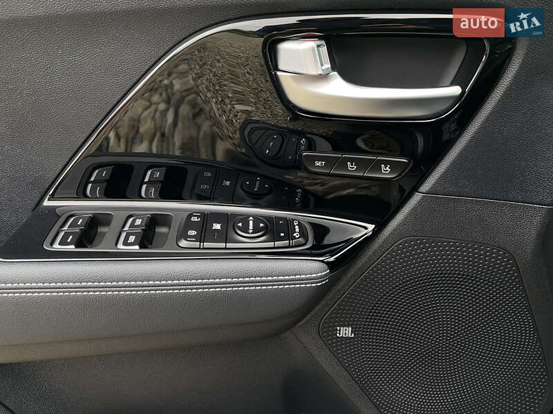 Позашляховик / Кросовер Kia Niro 2020 в Львові