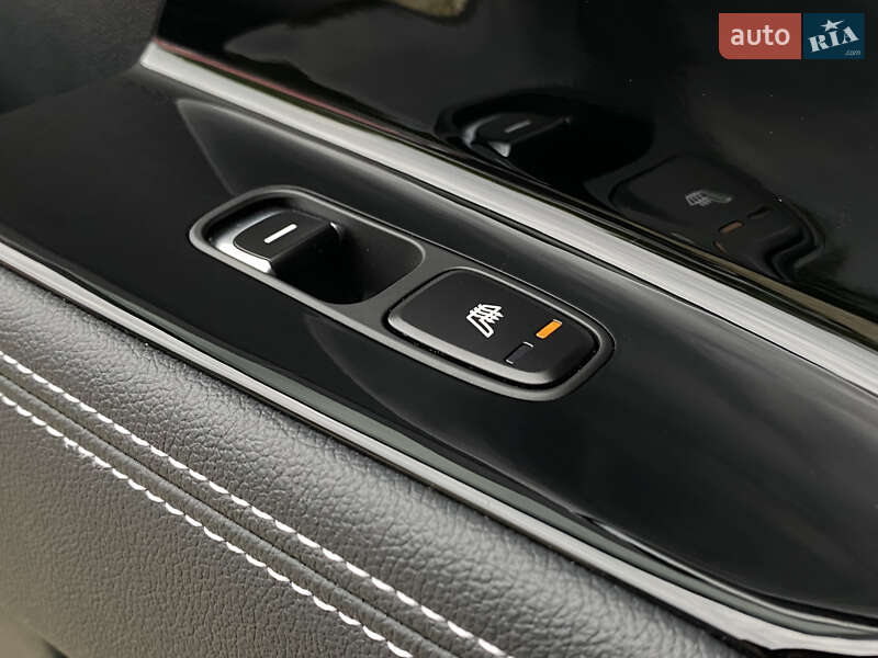 Позашляховик / Кросовер Kia Niro 2020 в Львові