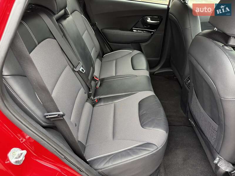 Внедорожник / Кроссовер Kia Niro 2022 в Одессе фото 20 Внедорожник / Кроссовер Kia Niro 2022 в Одессе