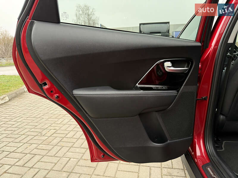 Позашляховик / Кросовер Kia Niro 2020 в Тернополі