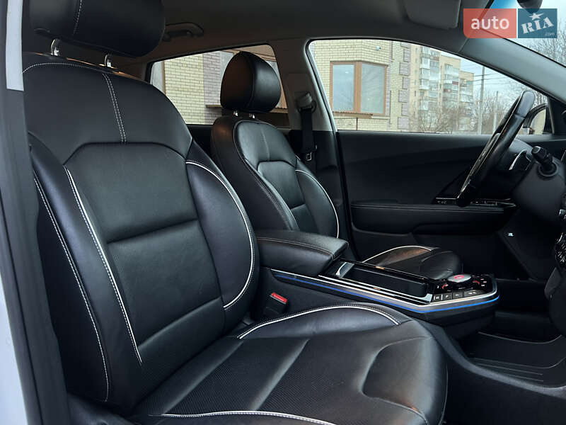 Внедорожник / Кроссовер Kia Niro 2020 в Тернополе