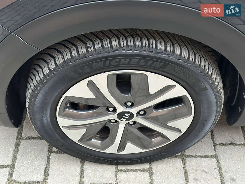 Позашляховик / Кросовер Kia Niro 2020 в Бродах