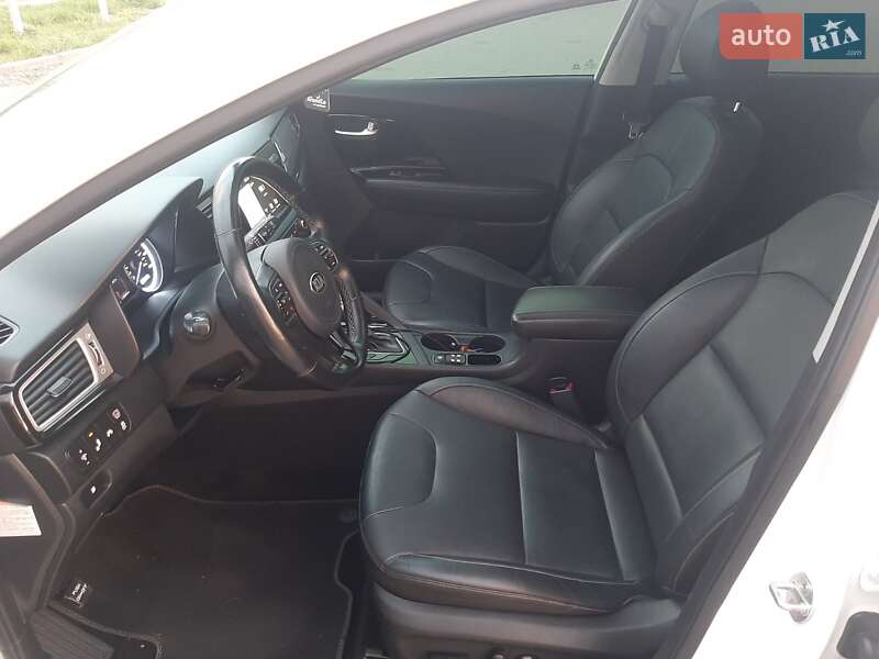 Внедорожник / Кроссовер Kia Niro 2019 в Владимире фото 40 Внедорожник / Кроссовер Kia Niro 2019 в Владимире