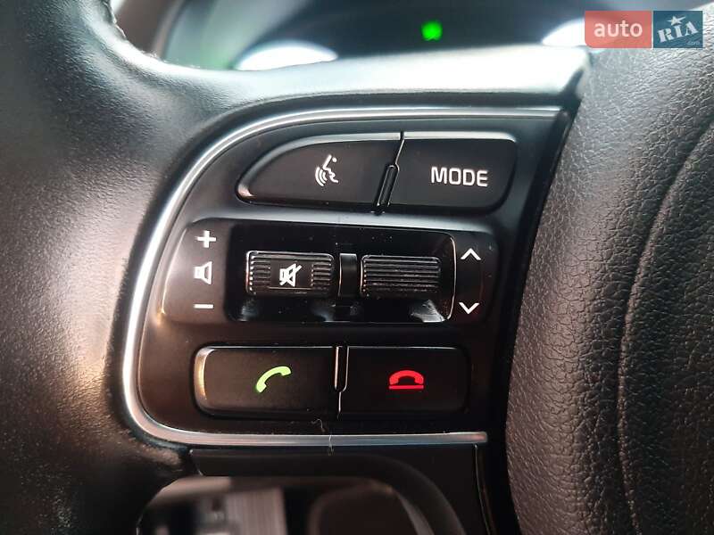 Внедорожник / Кроссовер Kia Niro 2019 в Владимире фото 44 Внедорожник / Кроссовер Kia Niro 2019 в Владимире