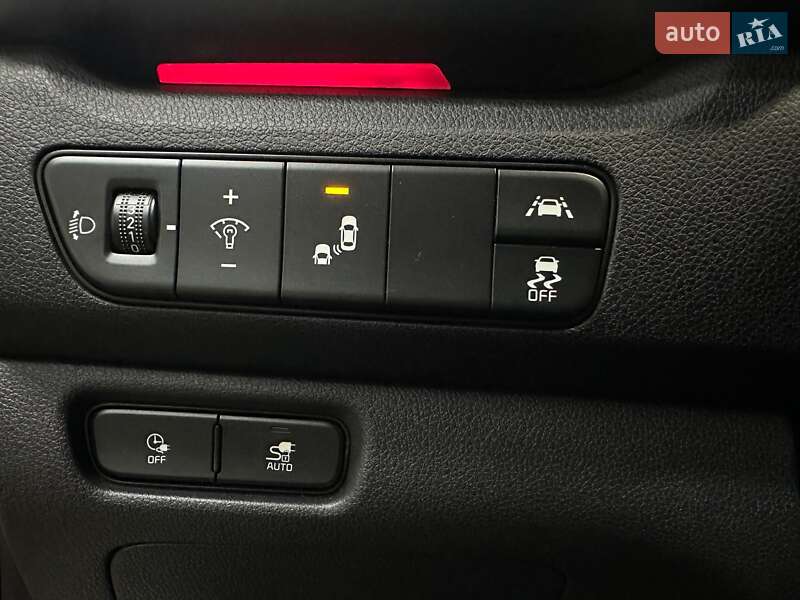 Позашляховик / Кросовер Kia Niro 2022 в Львові