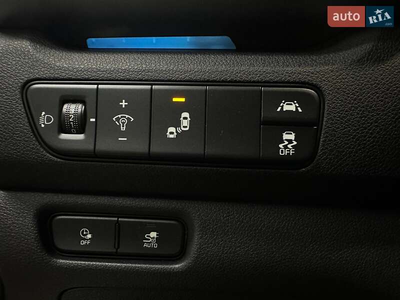 Позашляховик / Кросовер Kia Niro 2022 в Львові