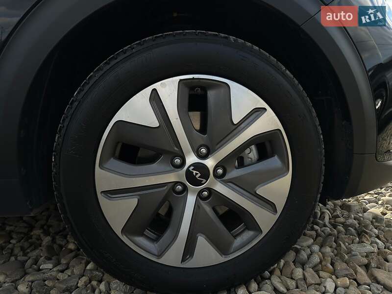 Внедорожник / Кроссовер Kia Niro 2021 в Львове фото 37 Внедорожник / Кроссовер Kia Niro 2021 в Львове