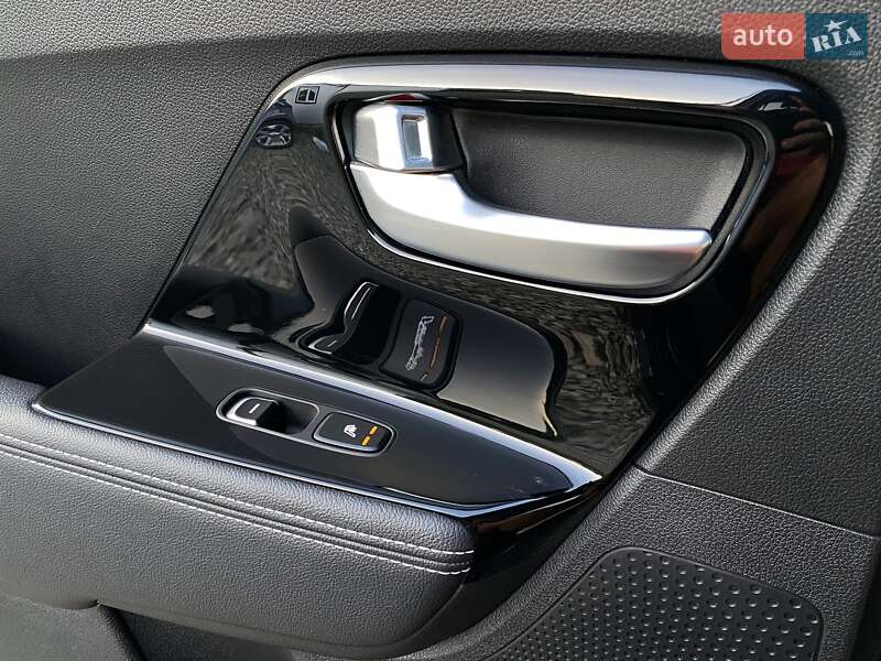 Внедорожник / Кроссовер Kia Niro 2020 в Львове