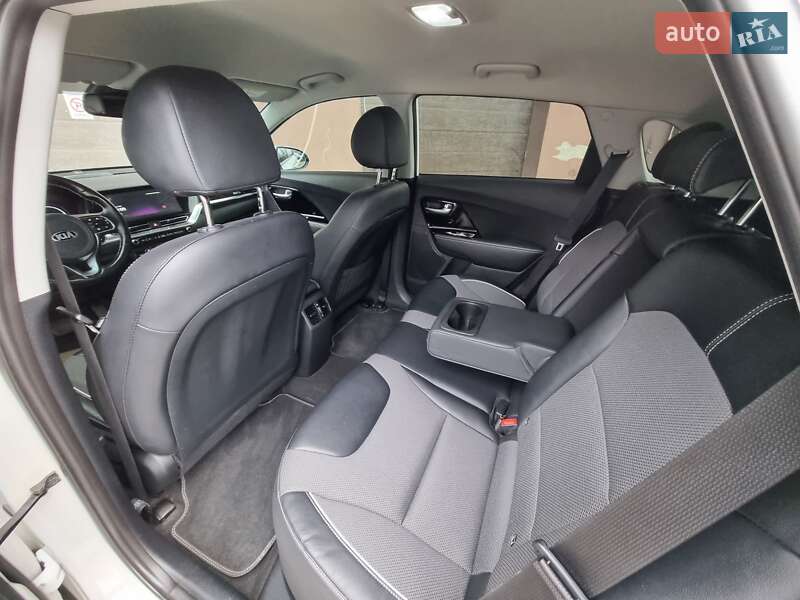 Внедорожник / Кроссовер Kia Niro 2020 в Львове