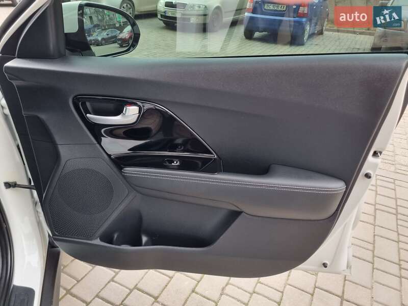 Внедорожник / Кроссовер Kia Niro 2020 в Львове