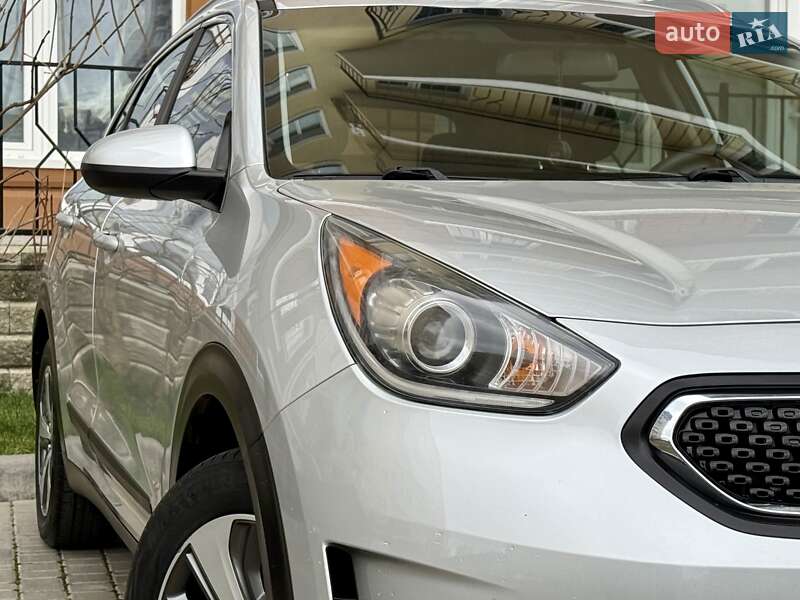 Внедорожник / Кроссовер Kia Niro 2017 в Одессе