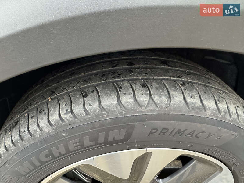 Позашляховик / Кросовер Kia Niro 2020 в Яворові