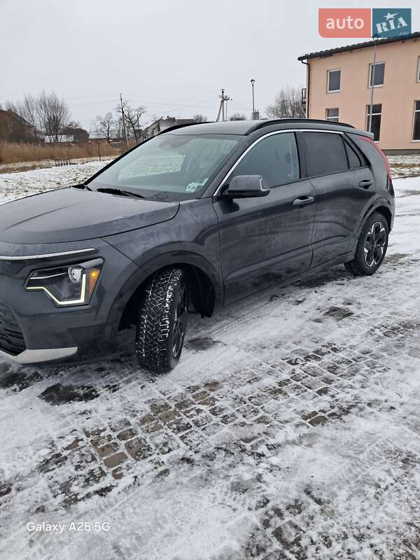 Позашляховик / Кросовер Kia Niro 2023 в Львові