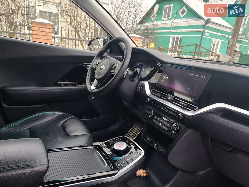 Внедорожник / Кроссовер Kia Niro 2020 в Дубно