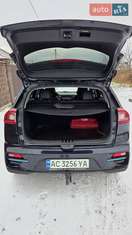 Внедорожник / Кроссовер Kia Niro 2018 в Луцке фото 7 Внедорожник / Кроссовер Kia Niro 2018 в Луцке