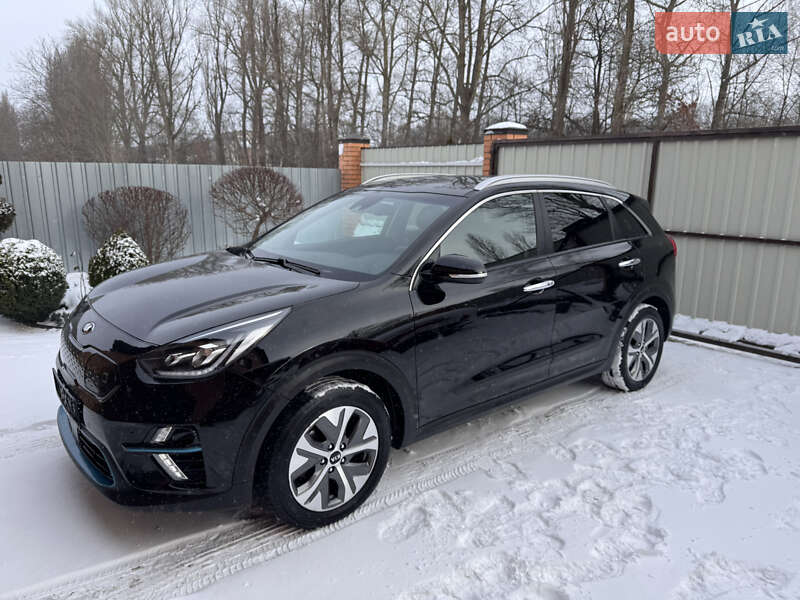 Внедорожник / Кроссовер Kia Niro 2020 в Казатине
