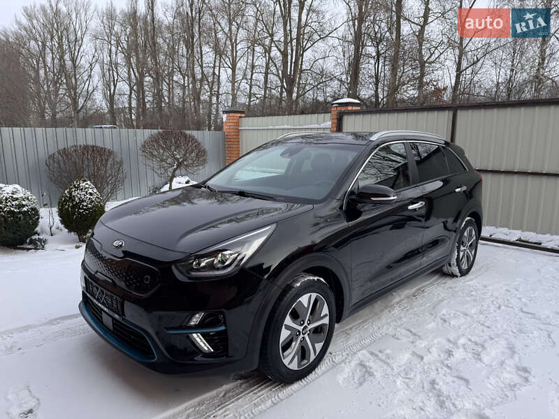 Внедорожник / Кроссовер Kia Niro 2020 в Казатине