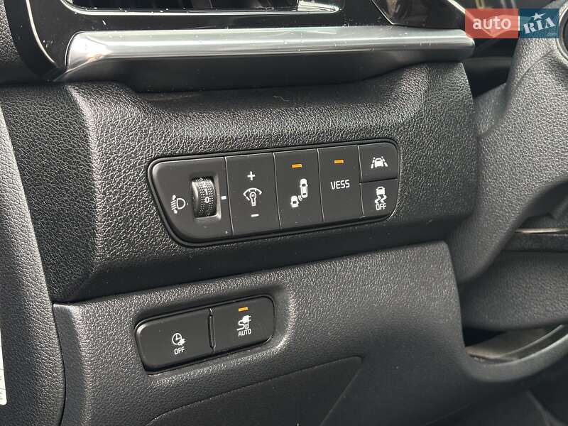 Позашляховик / Кросовер Kia Niro 2020 в Львові