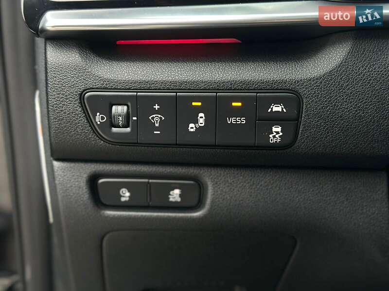 Внедорожник / Кроссовер Kia Niro 2020 в Виннице