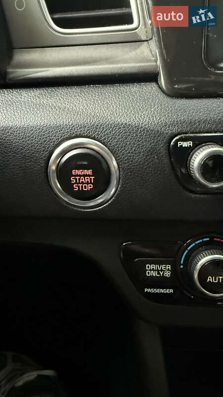 Позашляховик / Кросовер Kia Niro 2018 в Одесі