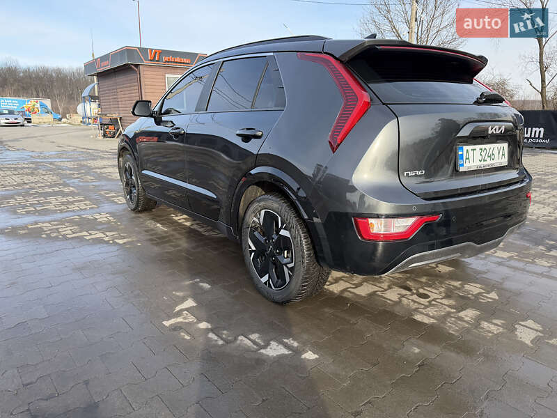 Позашляховик / Кросовер Kia Niro 2023 в Калуші