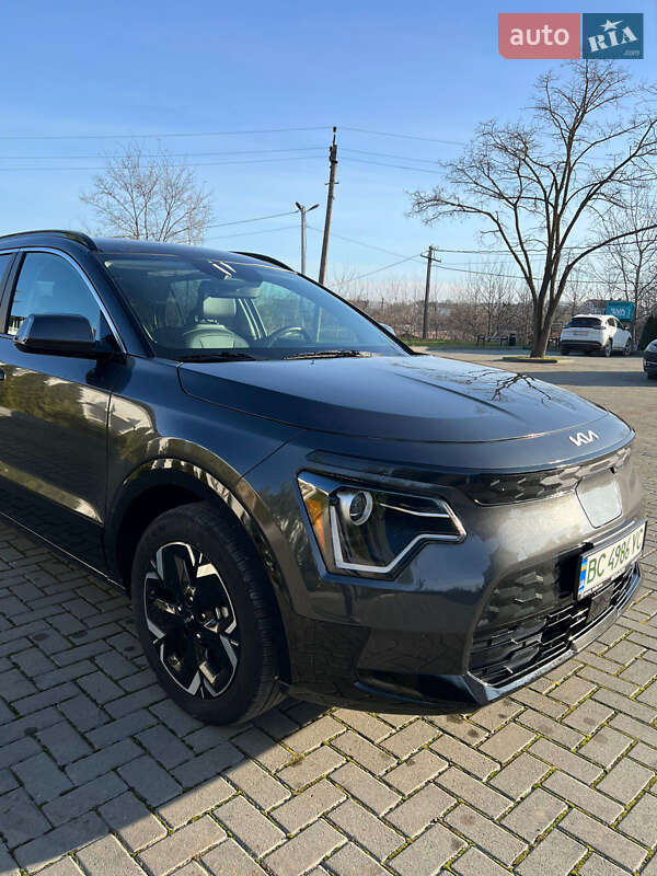 Позашляховик / Кросовер Kia Niro 2024 в Золочеві