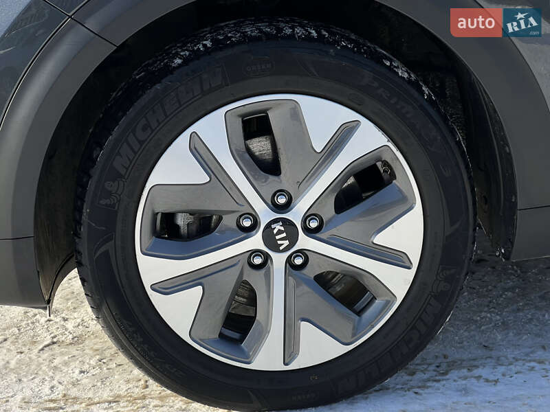 Внедорожник / Кроссовер Kia Niro 2021 в Луцке