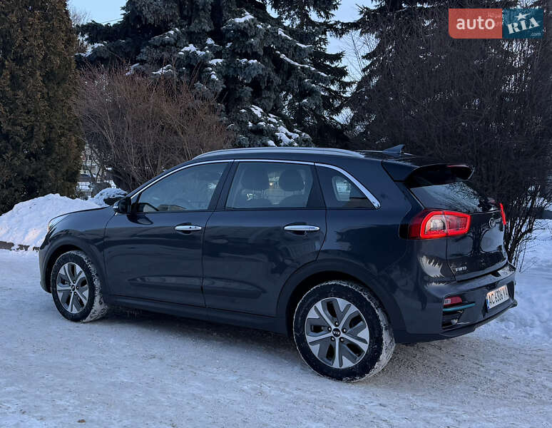 Позашляховик / Кросовер Kia Niro 2019 в Тернополі фото 23 Позашляховик / Кросовер Kia Niro 2019 в Тернополі