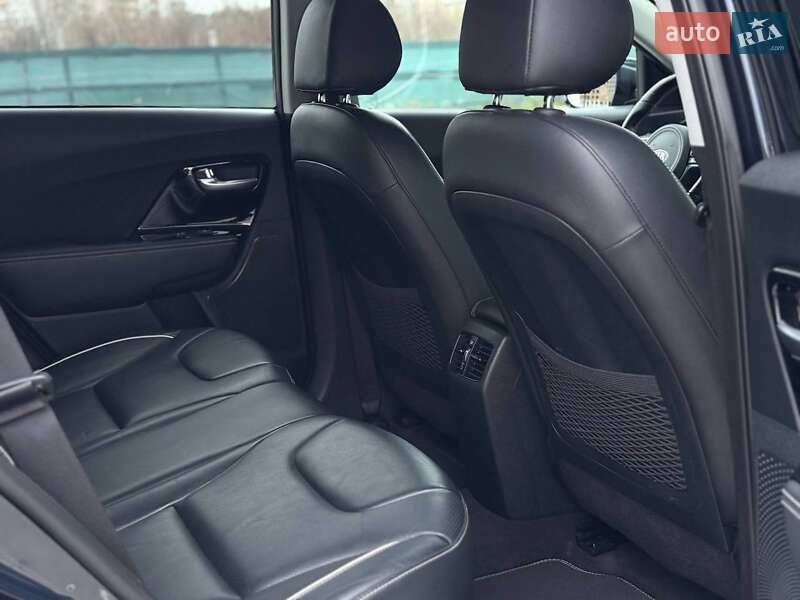 Внедорожник / Кроссовер Kia Niro 2020 в Киеве