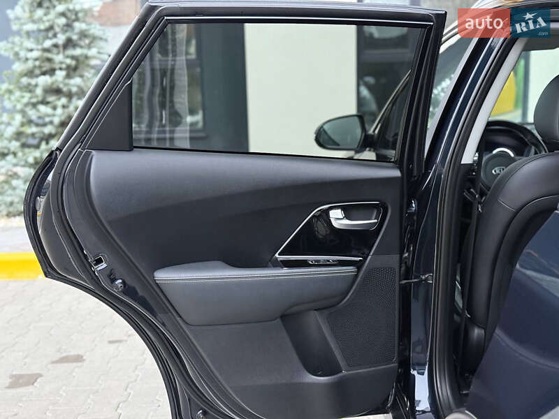 Внедорожник / Кроссовер Kia Niro 2020 в Киеве